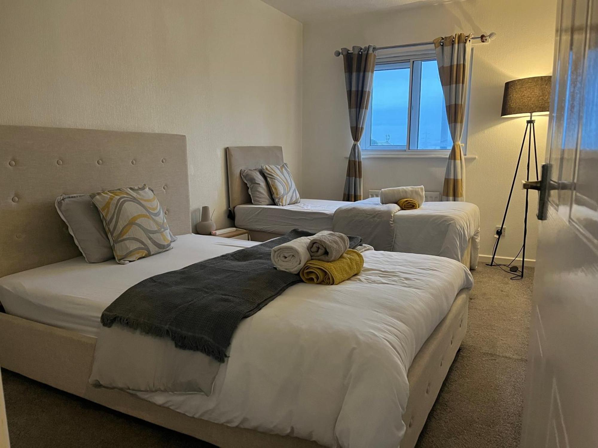 The By St Andrew Stadium, Breakfast & Free Parking Apartment *