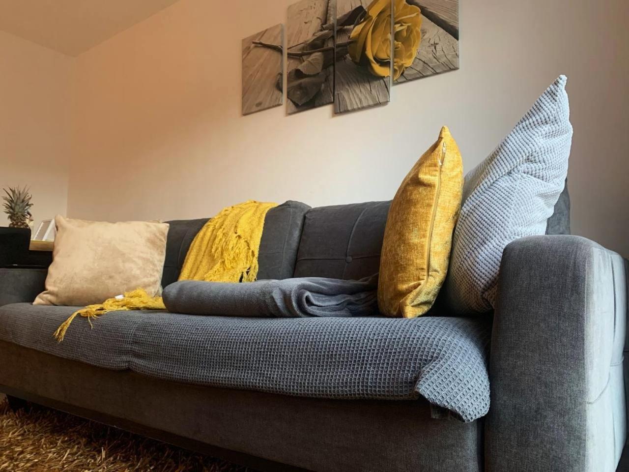 The By St Andrew Stadium, Breakfast & Free Parking Apartment Birmingham